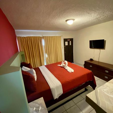 Hotel Los Altos Tijuana Bagian luar foto