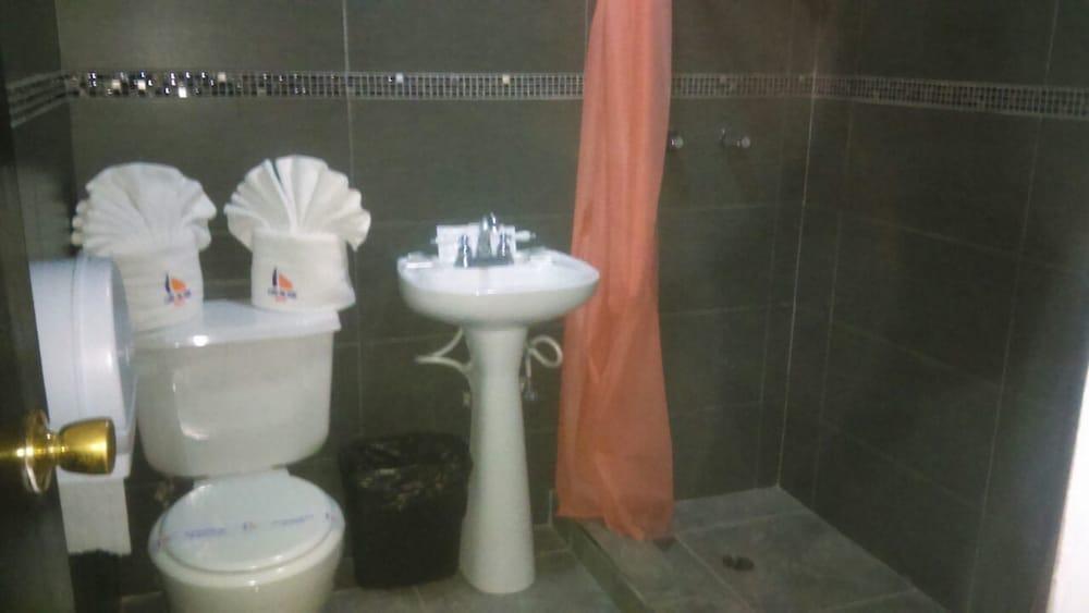 Hotel Los Altos Tijuana Bagian luar foto