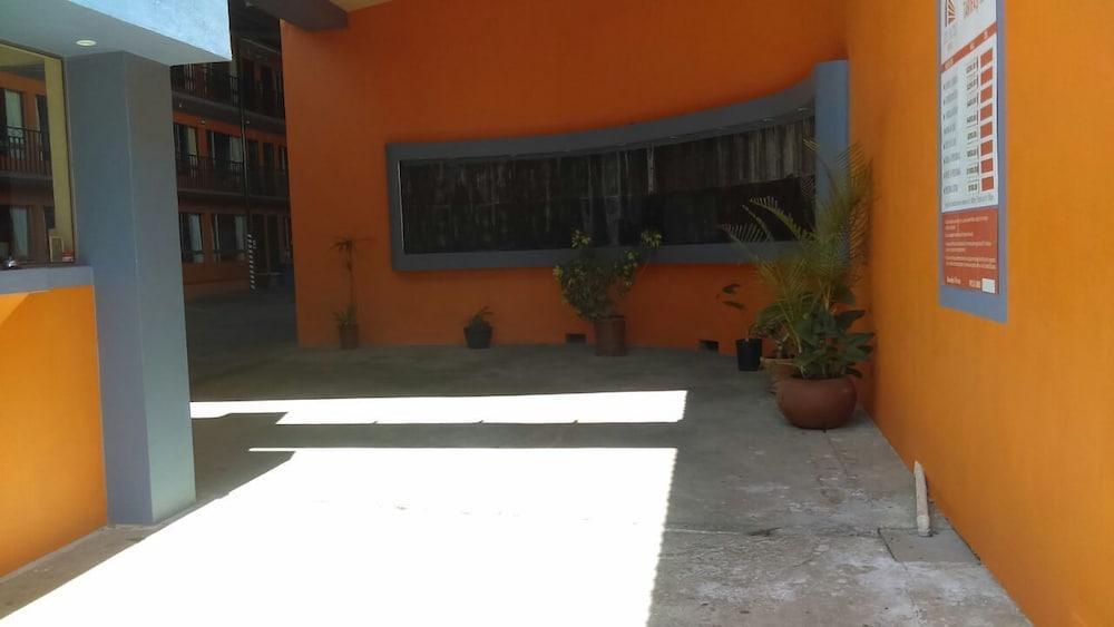 Hotel Los Altos Tijuana Bagian luar foto