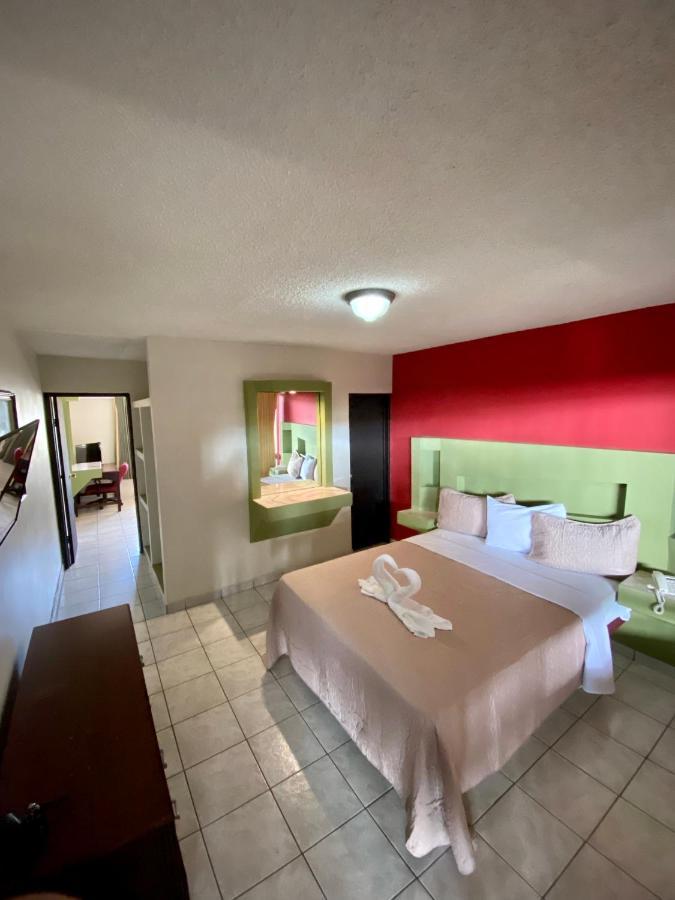 Hotel Los Altos Tijuana Bagian luar foto