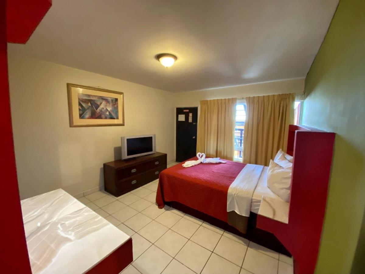Hotel Los Altos Tijuana Bagian luar foto