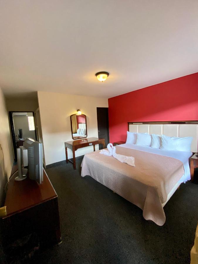 Hotel Los Altos Tijuana Bagian luar foto