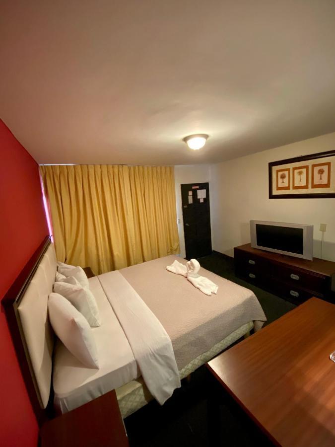 Hotel Los Altos Tijuana Bagian luar foto